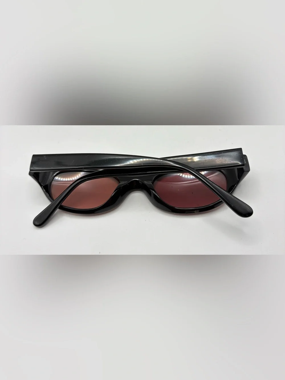Action listing pair